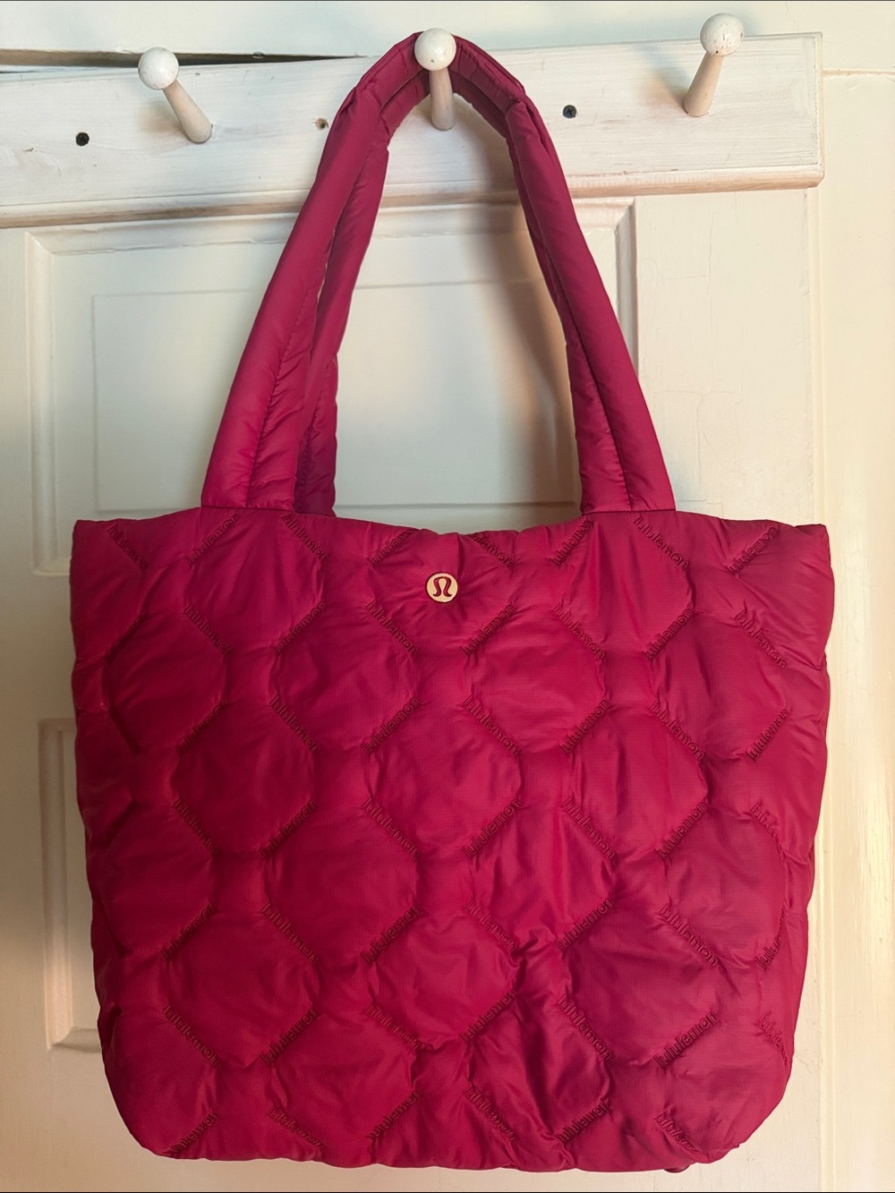 lululemon Bright Pink Quilted Travel Tote with Lugagge sleeve